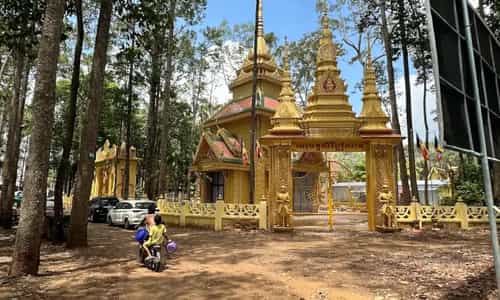 Góc Nhỏ Huyền Bí Giữa Lòng Thành Phố: Bảo Tàng Văn Hóa Khmer
