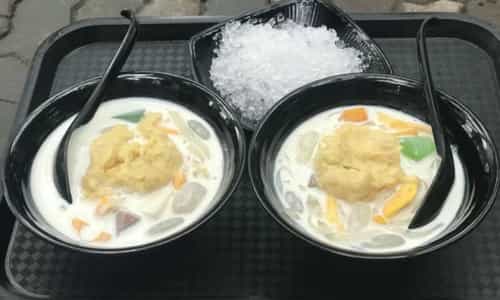 Ghé 12A Thể Giao Thưởng Thức Bát Chè Sầu Béo Ngậy
