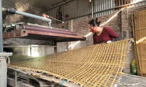 Phú Diễn Những Ngày Giáp Tết: Khi Nắng Vàng Quyện Cùng Hương Miến