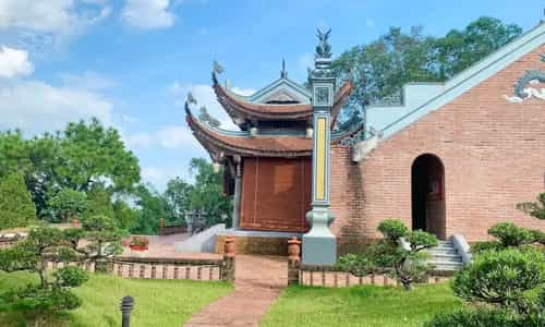 Chùa Linh Thông – Dấu Ấn Tâm Linh Trầm Mặc Giữa Lòng Xứ Đoài