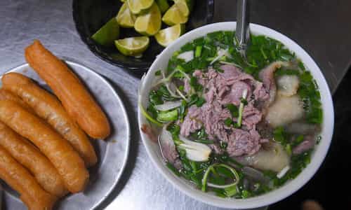 Phở Thìn Bờ Hồ: Hành Trình Gần 70 Năm Gói Trọn Ký Ức Hà Nội