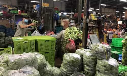 Thức Xuyên Đêm Khám Phá Chợ Đầu Mối Văn Quán Có Gì Thú Vị?