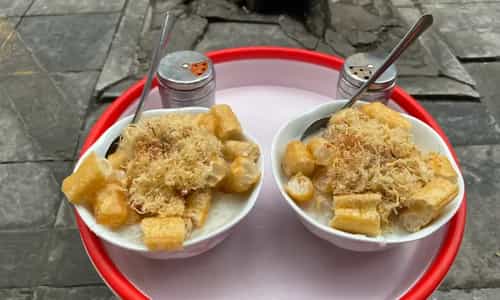 Ghé 39 Hàng Điếu Thưởng Thức Bát Cháo Sườn Sụn Giữ Trọn Vị Ngon Xưa Cũ