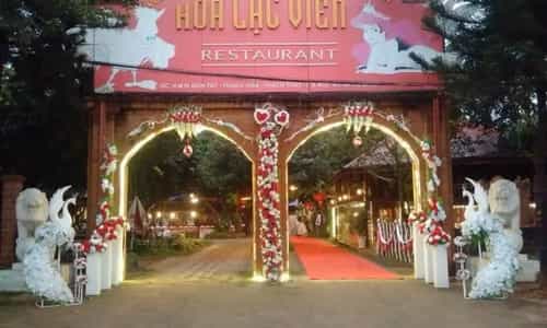 Trốn Phố Về Hòa Lạc Viên Restaurant: Đậm Chất Thơ Ngay Ngoại Ô Hà Nội