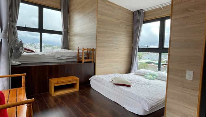 QUADRUPLE ROOM WITH 2 QUEEN BEDS
