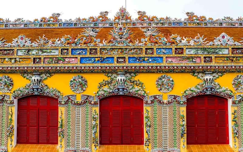 Cận cảnh vẻ đẹp điện Kiến Trung