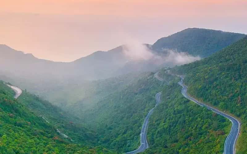 Những cung đường đẹp nhất Việt Nam