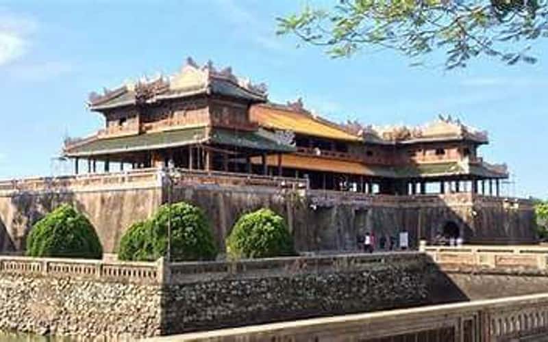 Huế lọt top điểm đến châu Á nên ghé thăm năm 2024, hội mê du lịch lại rục rịch lên kèo rủ nhau vi vu thăm miền di sản