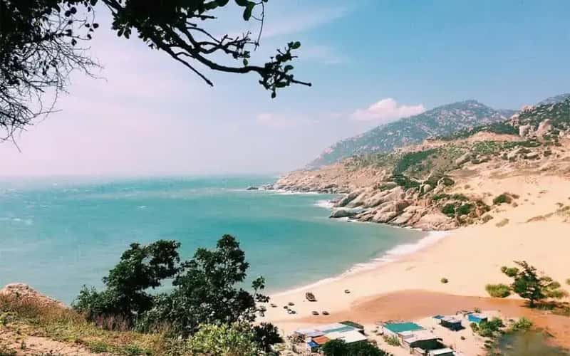 发现一片“越南小沙漠”,全天景色不断变化,让游客赞叹不已