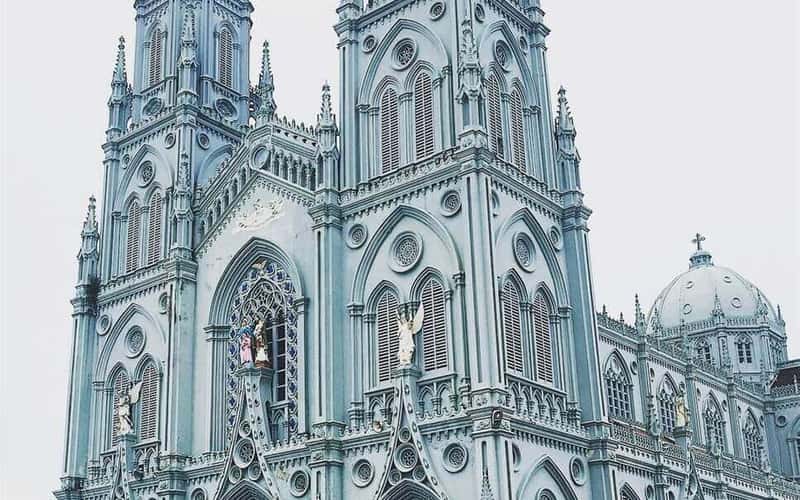 Về ‘xứ sở nhà thờ’ chiêm ngưỡng những thánh đường đẹp tựa cổ tích