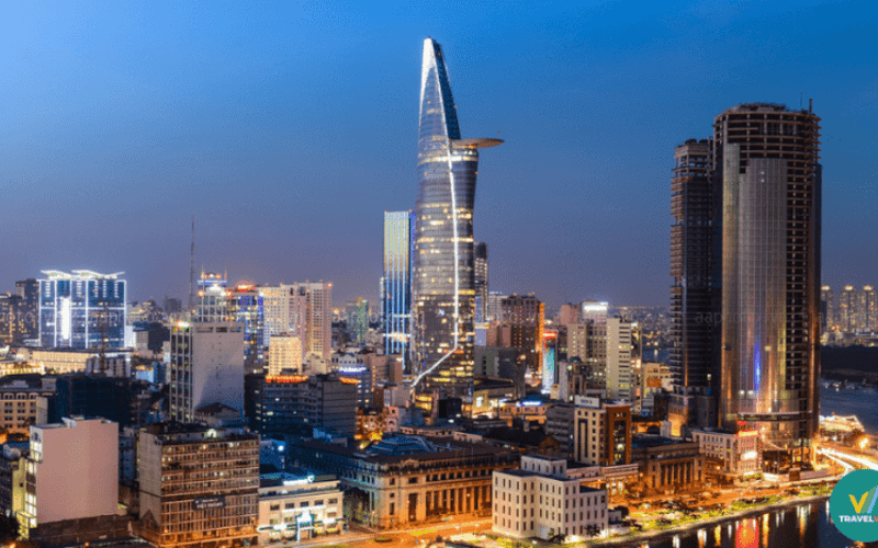游览市内 19 处历史古迹。胡志明市受到万千人民的喜爱