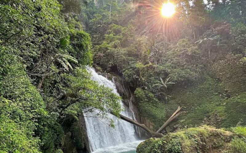河江深处的小众秘境：探访原始野性的考兰瀑布