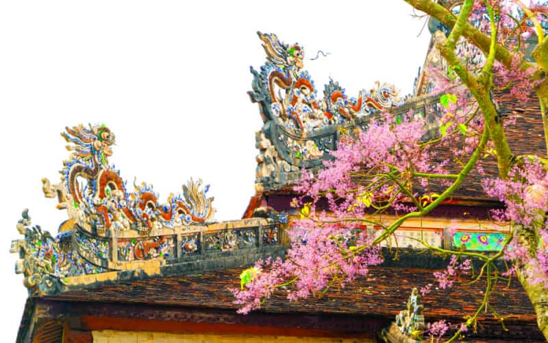 Ghé Huế, thăm xứ sở của Rồng