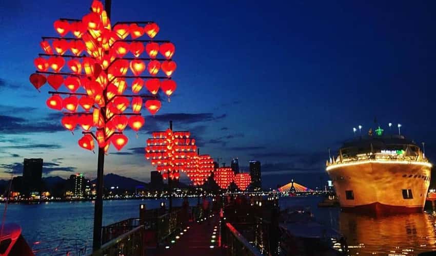 Cầu Tình Yêu