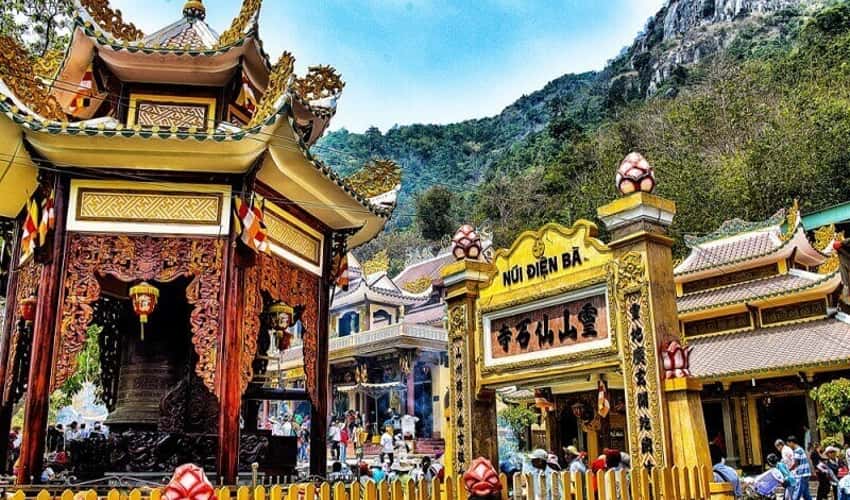 Lễ hội núi Bà Đen