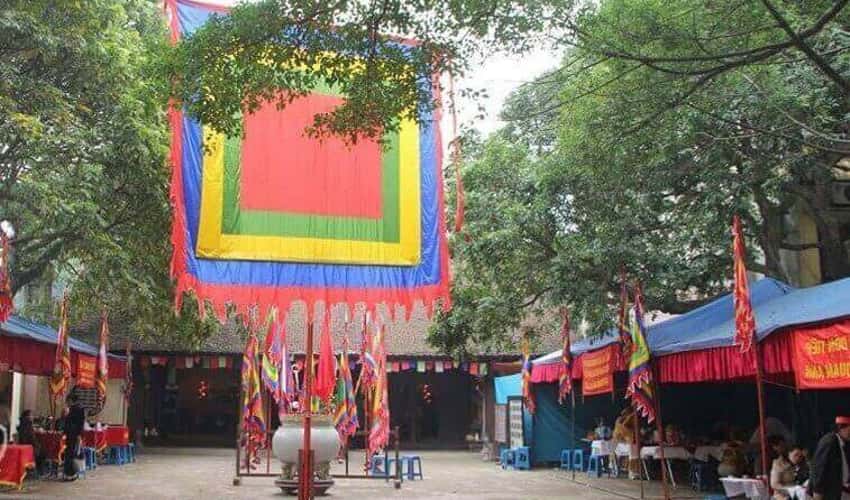 Lễ hội đền Đồng Nhân