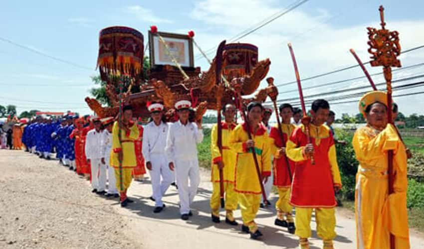 クアンダイ寺院祭り