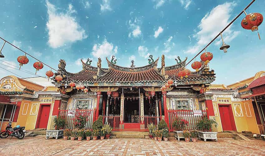 オン タート プー寺院