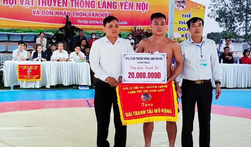 Lễ hội vật truyền thống Yên Nội