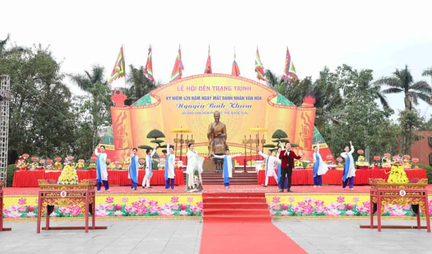 Lễ hội Đền Trạng Trình