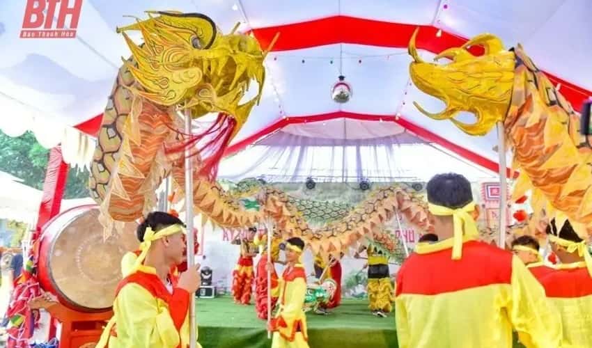 Lễ hội mùa xuân Phủ Na