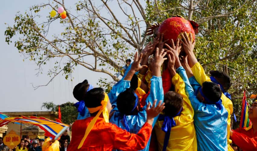 Lễ hội vật cầu Kim Sơn