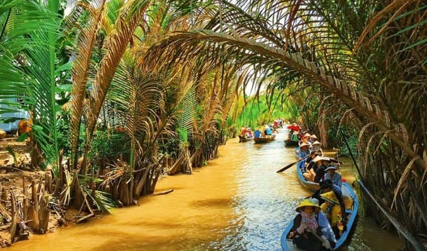 Làng cổ Long Tuyền