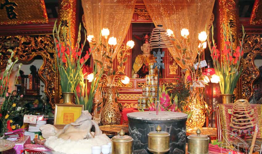 Lễ hội đền Voi Phục