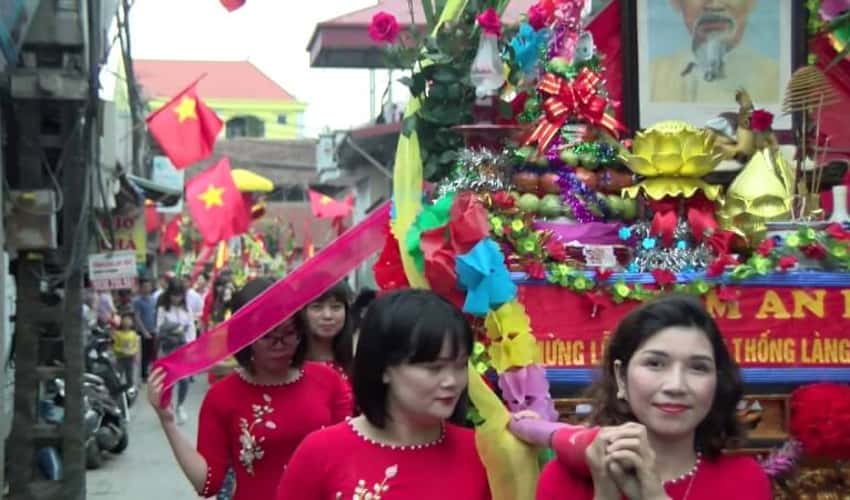 Lễ hội truyền thống làng Hạ Mỗ