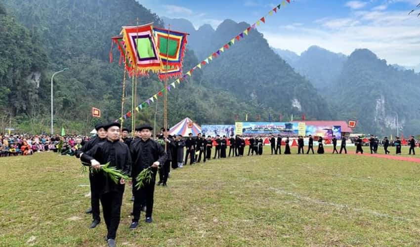 Lễ hội Lồng Tồng