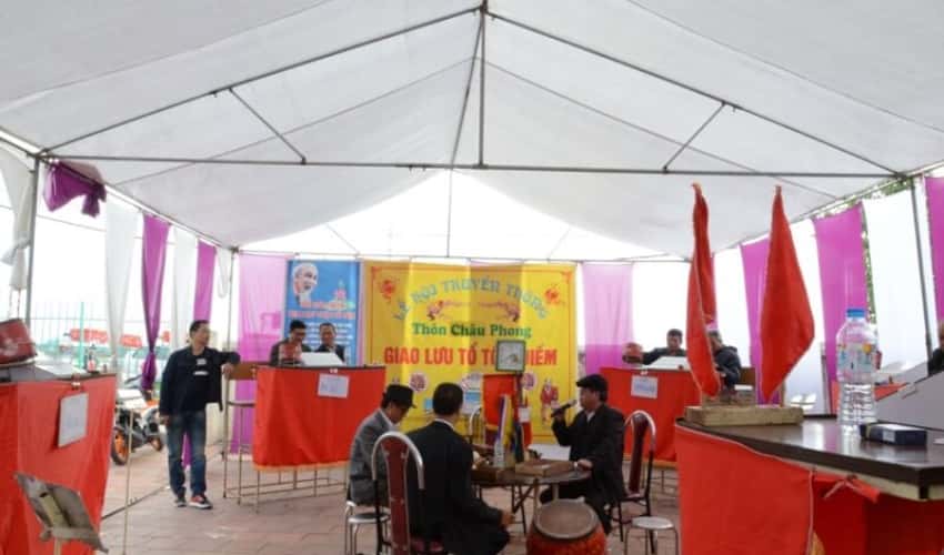 Hội làng “Anh cả Quậy”