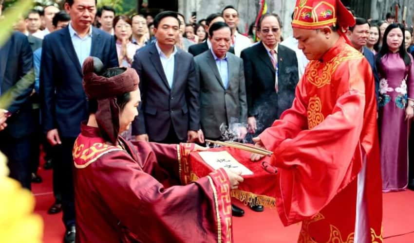 Lễ hội đền Bà Triệu