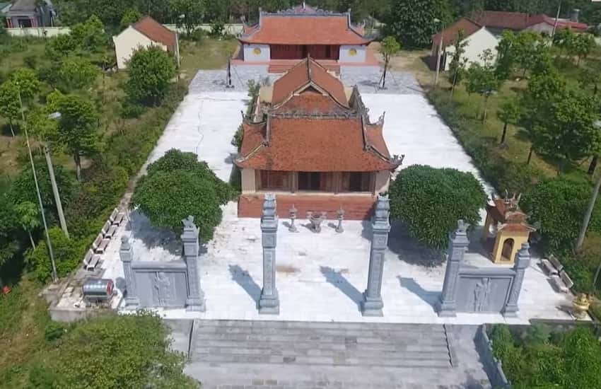 Temple of King Ly Nam De