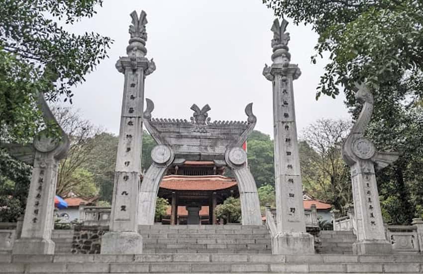 Lac Long Quan National Ancestor Temple