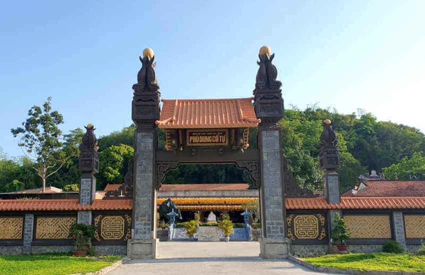Phù Dung cổ tự
