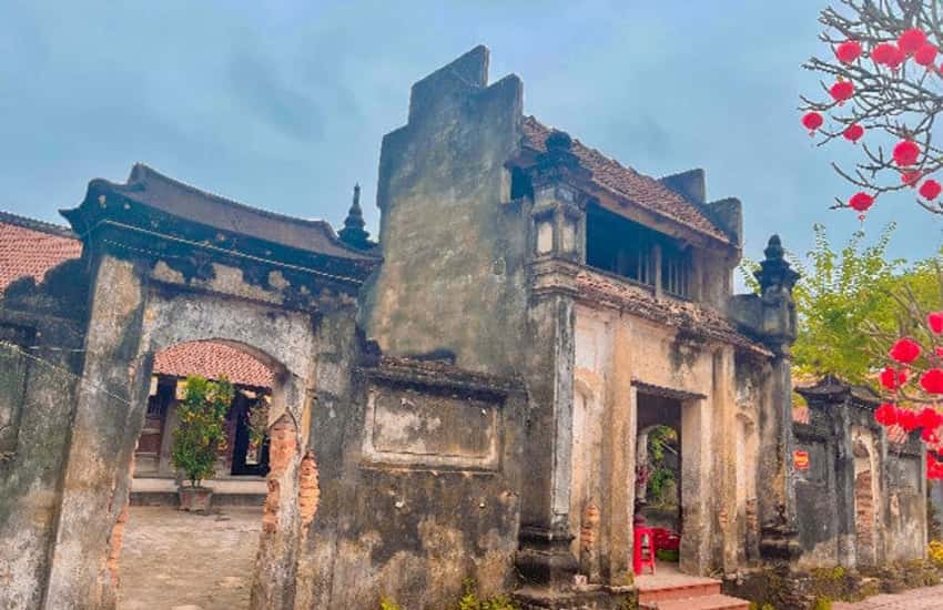 Communal House - Ho Lenh Pagoda