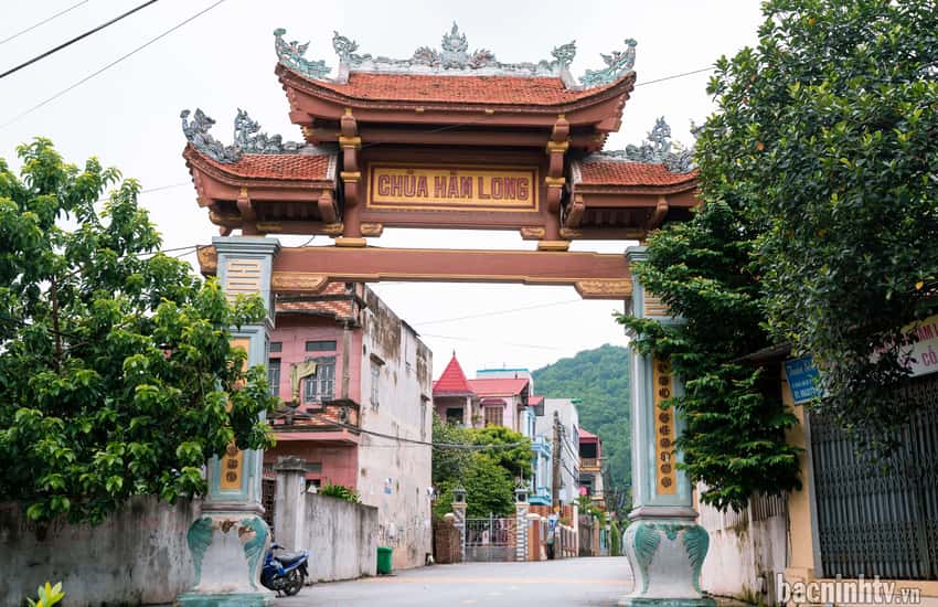 Historical and cultural relic of Hoang Long Pagoda