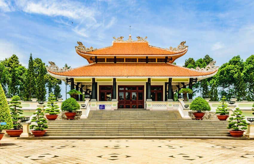 Khu lưu niệm Chủ tịch Tôn Đức Thắng