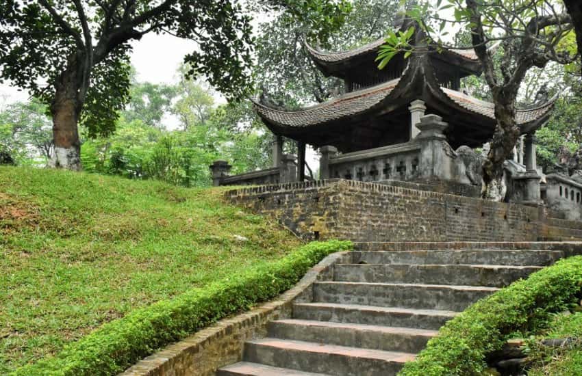 Temple of King An Duong Vuong