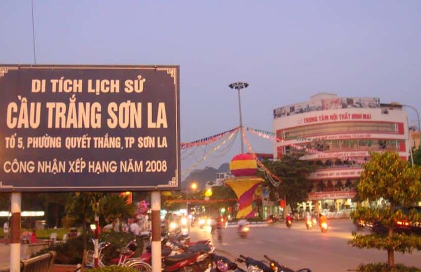 Di tích Cầu Trắng