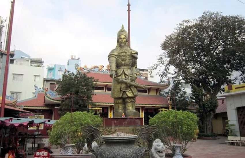 Đền thờ Đức Thánh Trần Hưng Đạo
