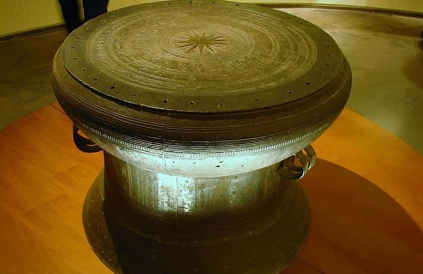 Di chỉ khảo cổ Đông Sơn