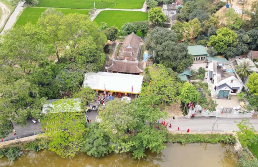 Đền Lăng