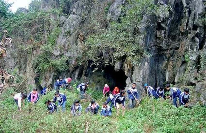 Di chỉ hang Phia Điểm