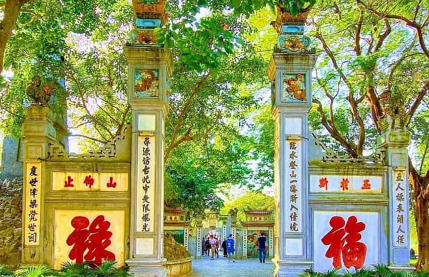 Ngoc Son Temple