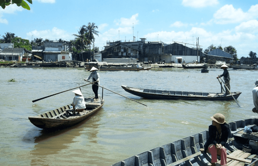 Bến đò Tứ Tổng