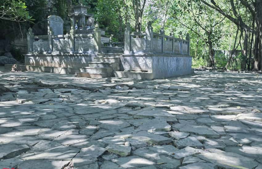 ホアティエン洞窟の遺跡