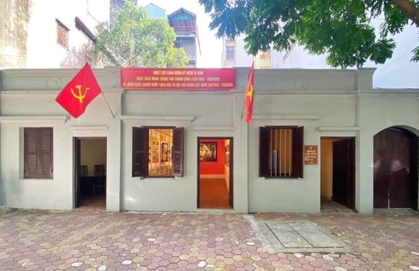 Revolutionary relic house number 5D Ham Long