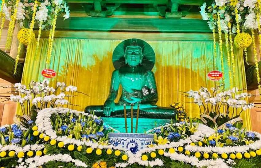 Quynh Lam Pagoda