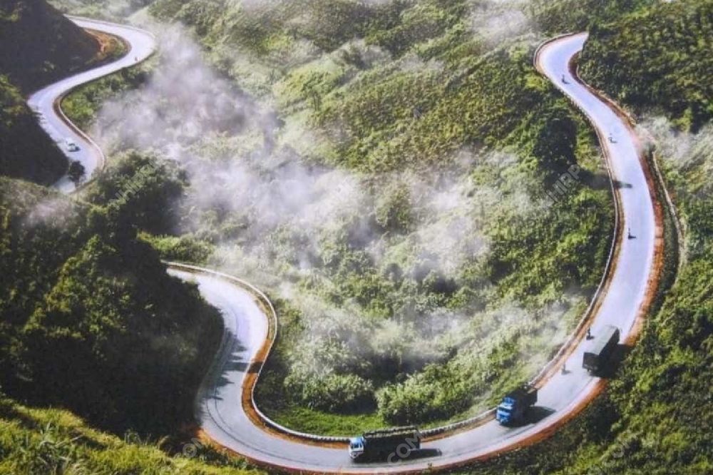 Ngày 1 - TP. HỒ CHÍ MINH - CAO HÙNG (Ăn nhẹ trên máy bay)